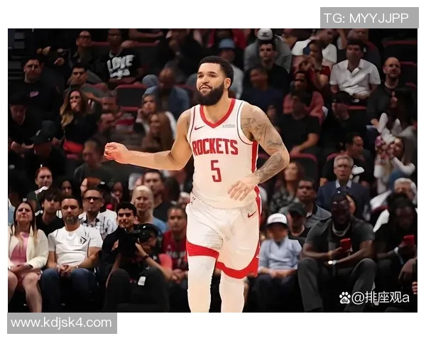 11月17日火箭对决劲敌期待精彩比赛与球星表现的巅峰对决