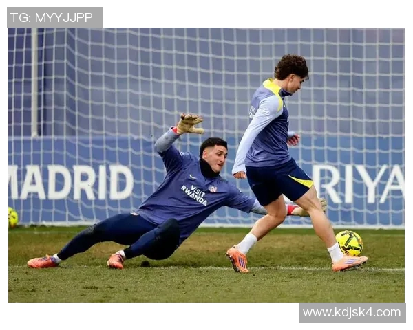 埃因霍温青队迎战登博思队全力争胜的精彩对决 埃因霍温青队迎战登博思队全力争胜的精彩对决