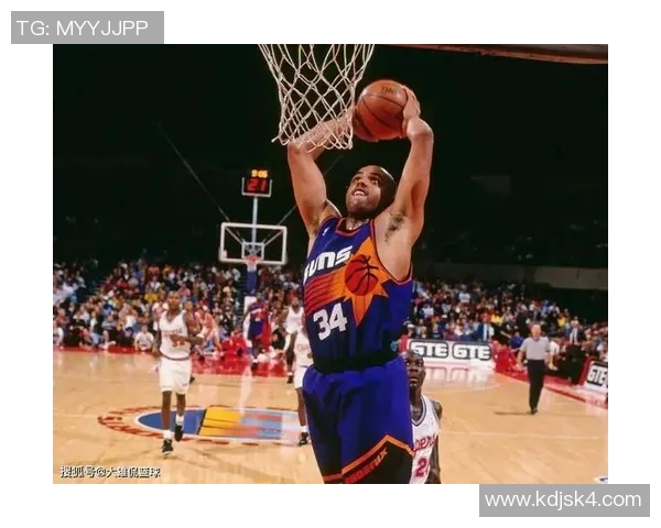 大卫罗宾逊与摩西马龙的巅峰对决谁才是真正的篮球巨星 大卫罗宾逊与摩西马龙的巅峰对决谁才是真正的篮球巨星