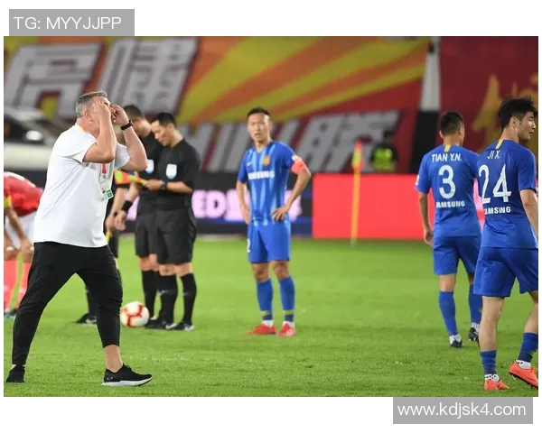 广州恒大队与苏宁激战正酣谁将赢得这场中超巅峰对决