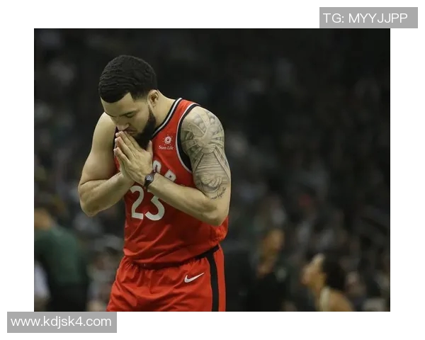 弗雷德范弗利特的篮球之路与职业生涯的精彩瞬间回顾 弗雷德范弗利特的篮球之路与职业生涯的精彩瞬间回顾