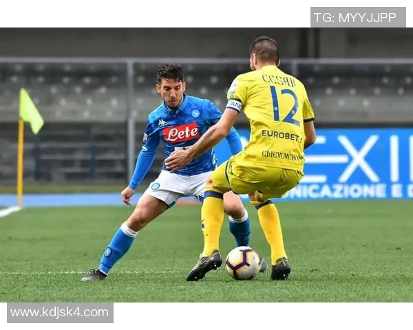 拿玻里与苏黎世的激烈对决揭示足球战术与球队风格的精彩碰撞 拿玻里与苏黎世的激烈对决揭示足球战术与球队风格的精彩碰撞