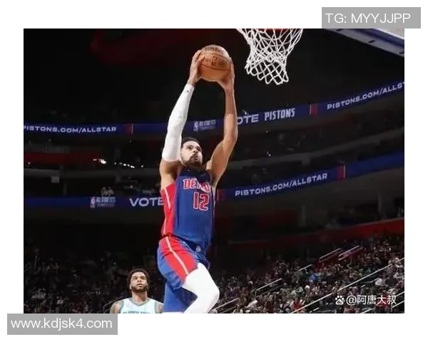 活塞队与雷霆队激战正酣谁能在这场对决中笑到最后